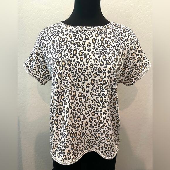 WHITE CROW Buckle Leopard Print Pocket Tee Neutral Cheetah Graphic T-Shirt | XS - Picture 3 of 8